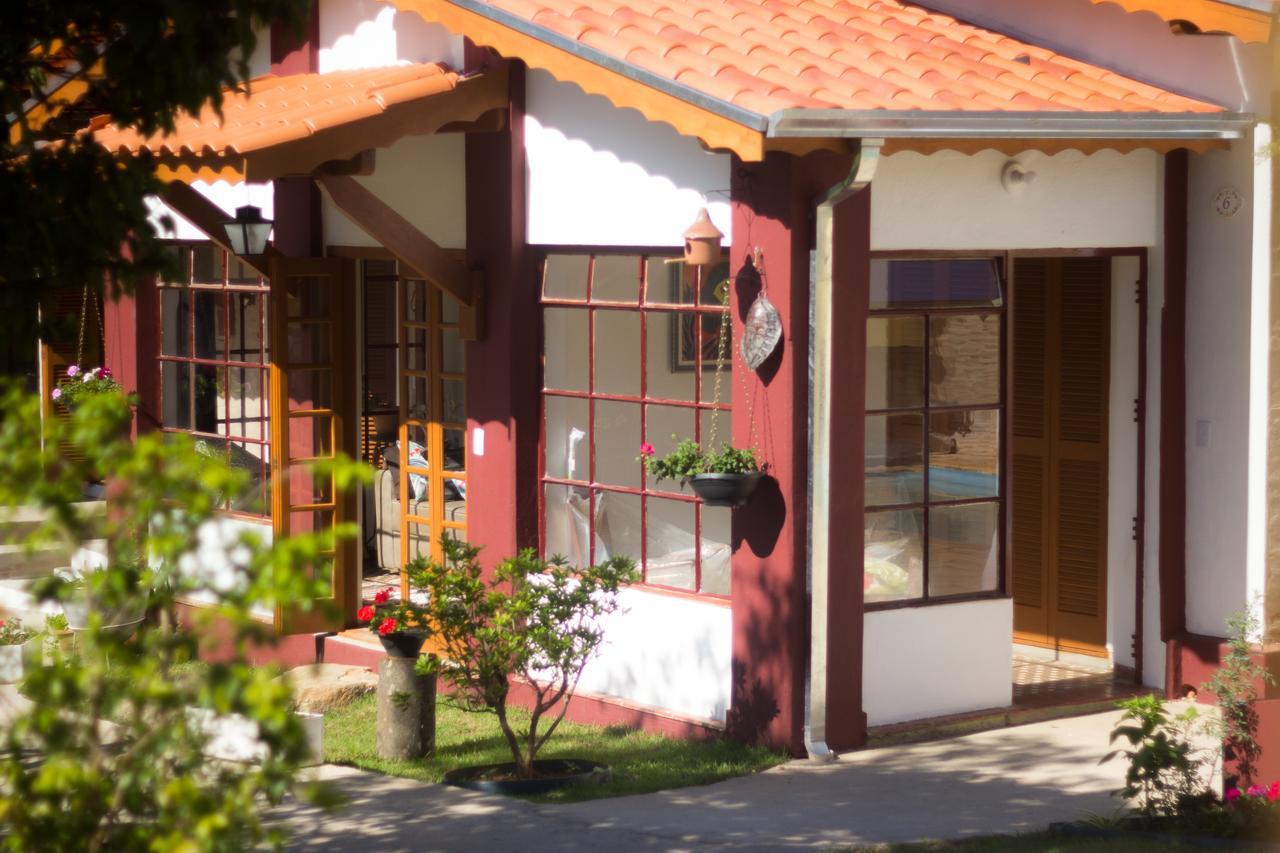 Villa Cottage Pousada Monte Alegre do Sul Bagian luar foto